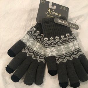 2/$10 Women’s Knit, Plush-Lined Gloves